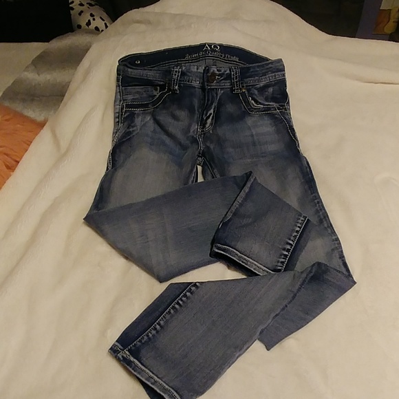 Jeans - Picture 3 of 3